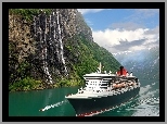 Norwegia, Fiord Sognefjord, Statek Queen Mary 2, Góry, Wodospad